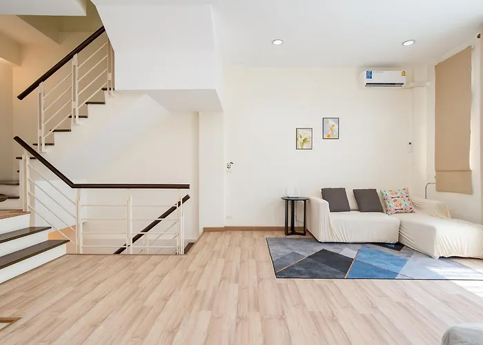 Areehouse 300平方 獨棟別墅 家庭首選 近7-11 超市 Mrt